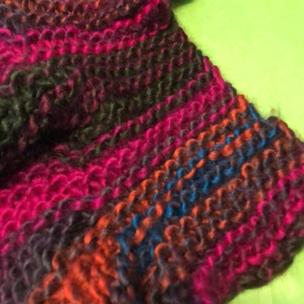 Used scarf one size - Picture 2 of 8